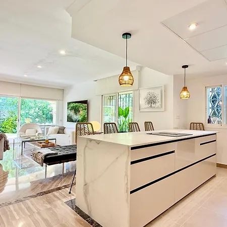 公寓 Sea Breeze Luxury Hacienda Elviria - Eaw Homes 马尔韦利亚