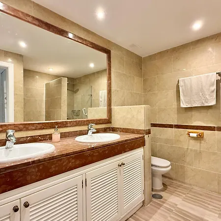 Sea Breeze Luxury Hacienda Elviria - Eaw Homes 公寓 马尔韦利亚