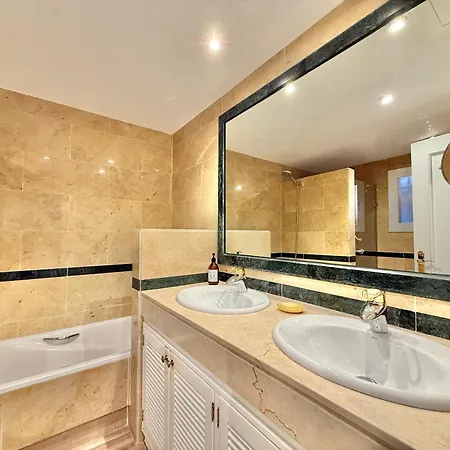 Sea Breeze Luxury Hacienda Elviria - Eaw Homes Lejlighed