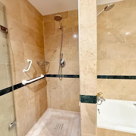 Sea Breeze Luxury Hacienda Elviria - Eaw Homes