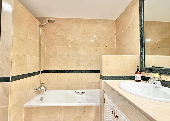 Sea Breeze Luxury Hacienda Elviria - Eaw Homes *