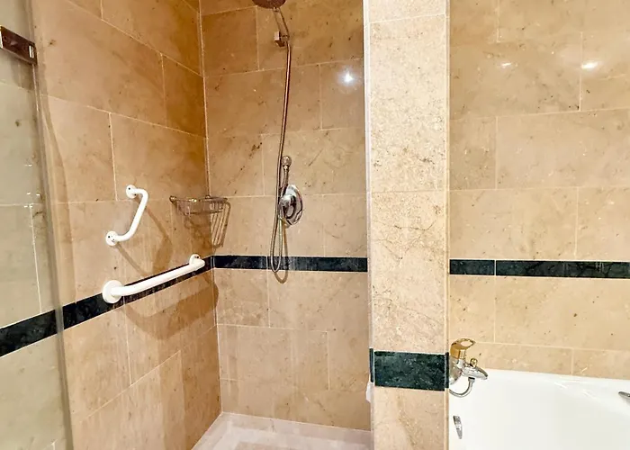 Sea Breeze Luxury Hacienda Elviria - Eaw Homes